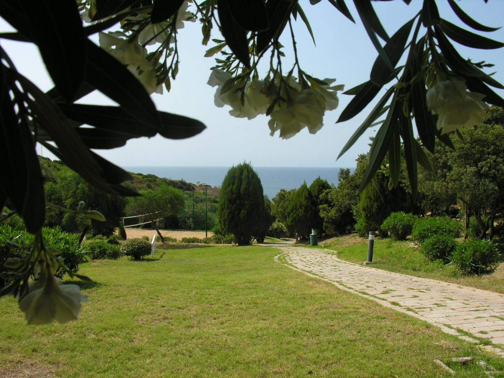 Aparthotel Baia Delle Ginestre Teulada Exterior foto